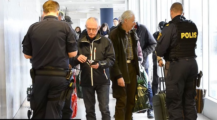 Sweden extends border controls amid ‘still unclear situation’ with asylum seekers